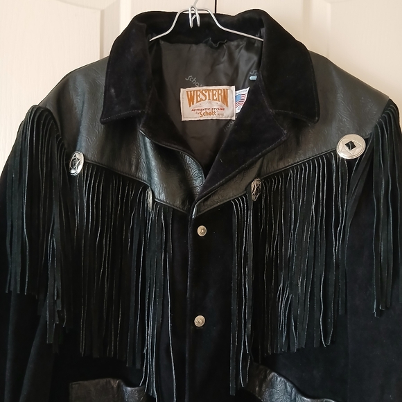 Schott NYC Western Black Tooled Leather Conchos Fringed Jacket 46 USA Vintage. - Picture 3 of 12